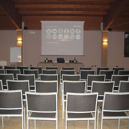 Life Sport Hotel Ментана Экстерьер фото