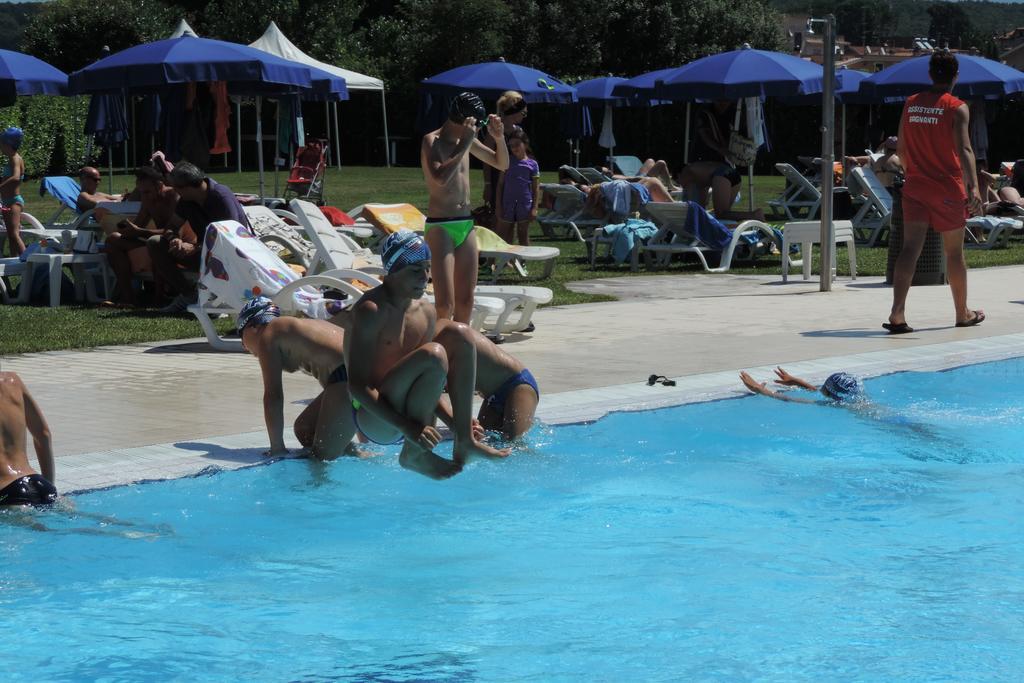 Life Sport Hotel Ментана Экстерьер фото