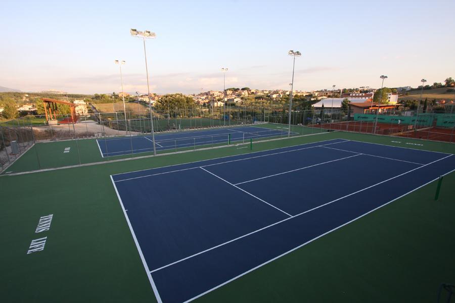 Life Sport Hotel Ментана Экстерьер фото